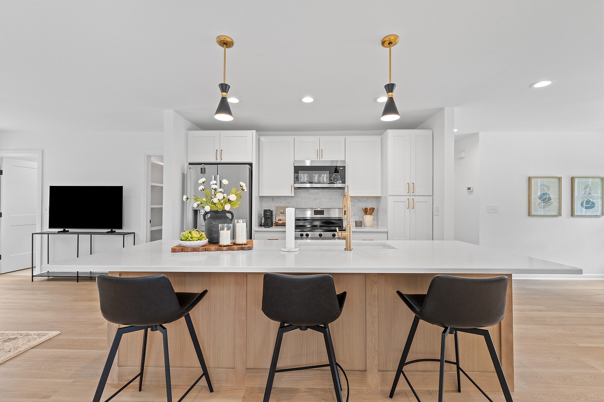 420 Peyton Street — Kitchen & waterfall island