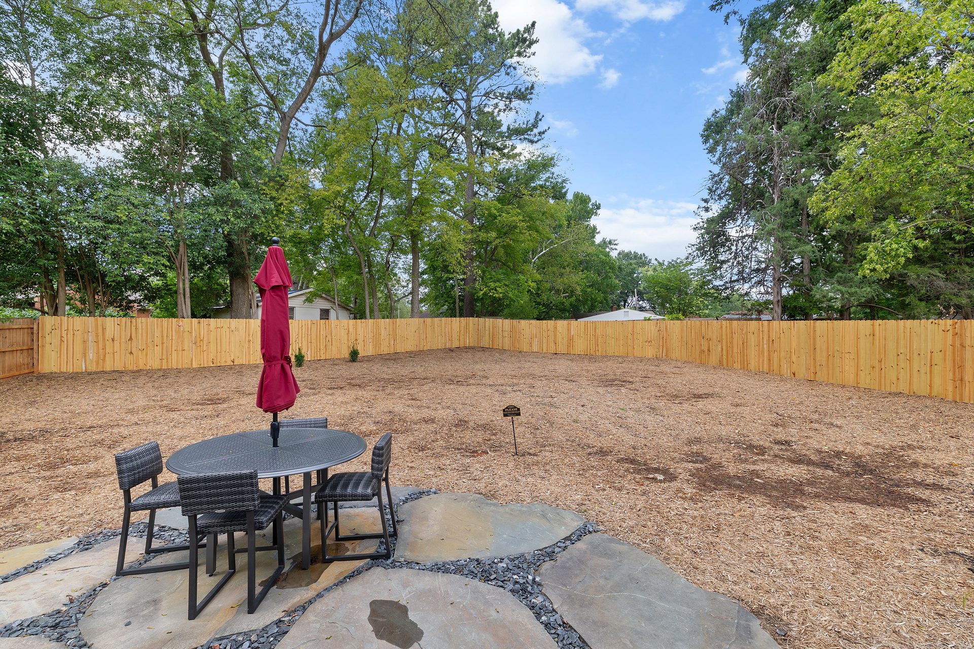 420 Peyton Street — Second full bath